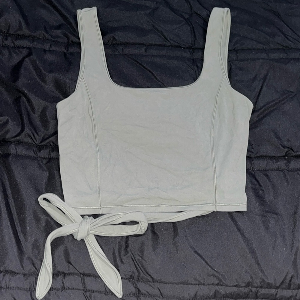 Lululemon tank with wrap around straps